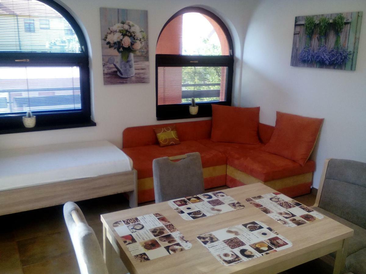Oaza Apartman Vacenovice Kültér fotó